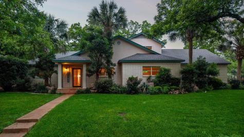 340 Columbine Meadowlakes TX 78654