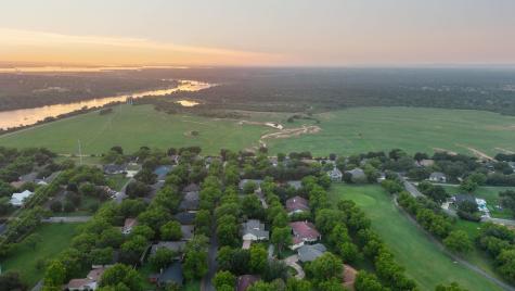 340 Columbine Meadowlakes TX 78654