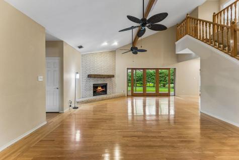 340 Columbine Meadowlakes TX 78654