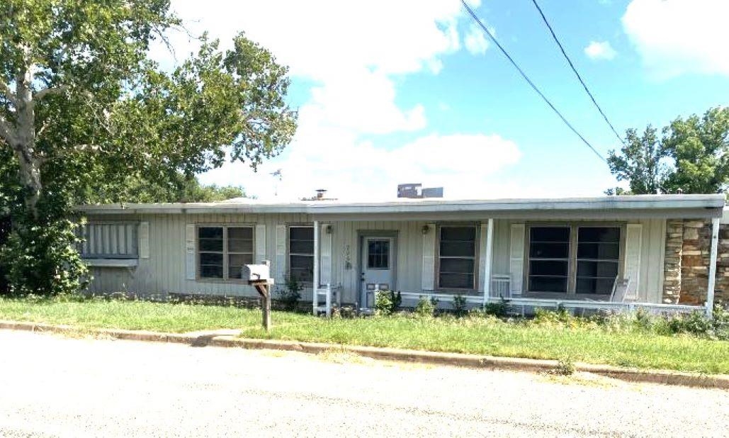 206 Sunset Street Llano TX 78643