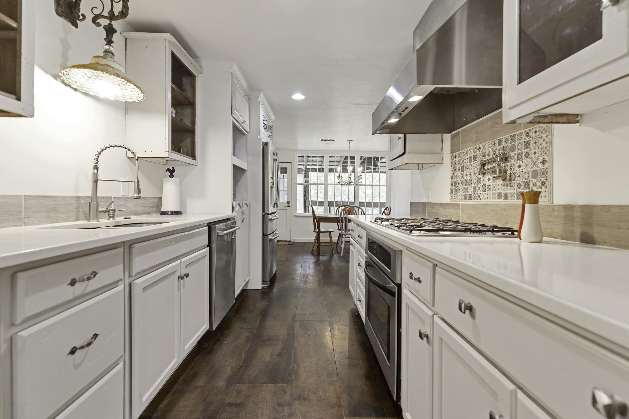 409 N Main Street Burnet TX 78611