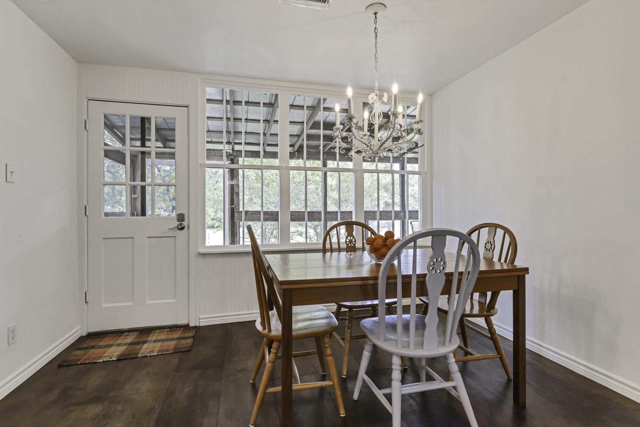 409 N Main Street Burnet TX 78611