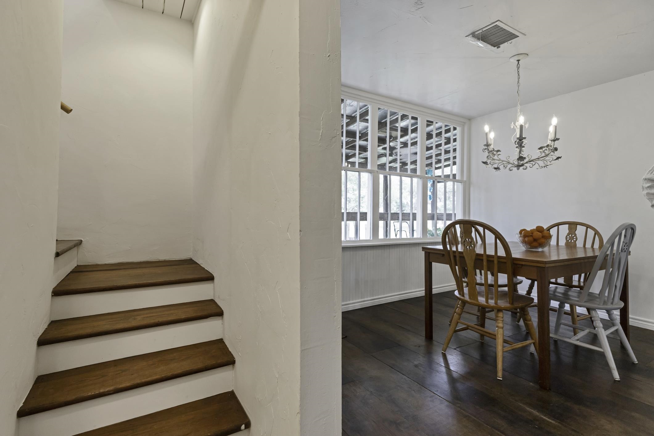 409 N Main Street Burnet TX 78611