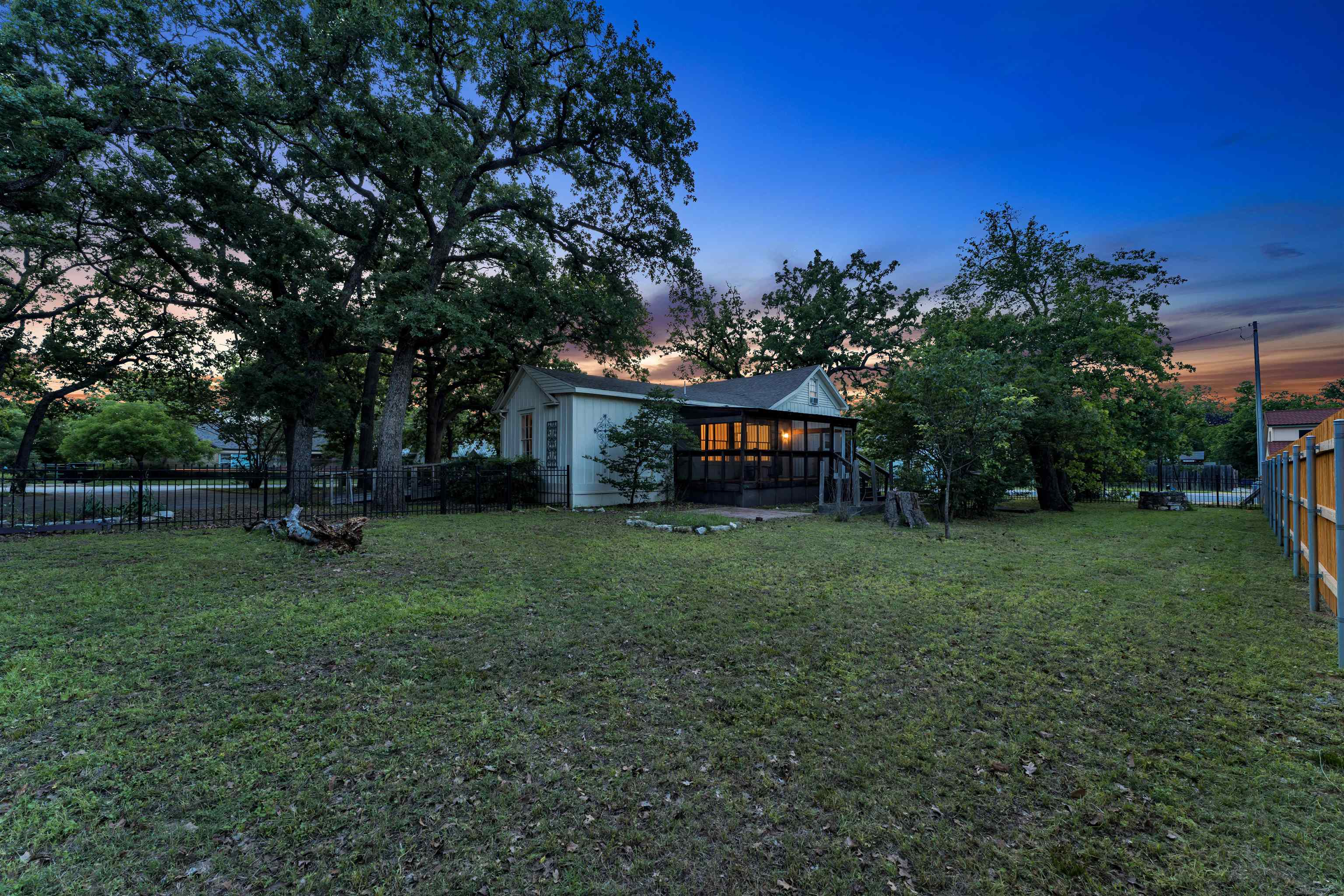409 N Main Street Burnet TX 78611