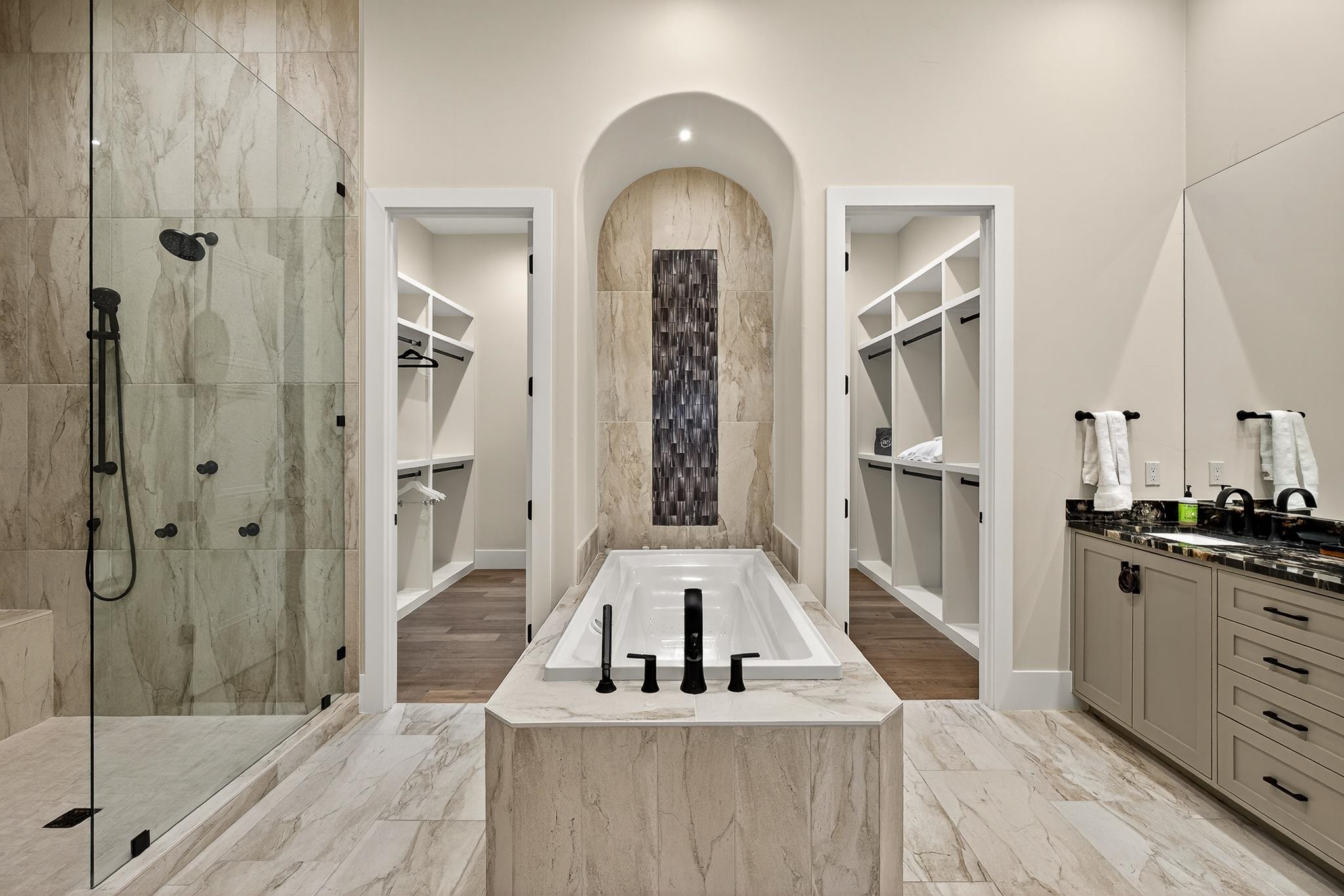 901 Sun Ray Horseshoe Bay TX 78657