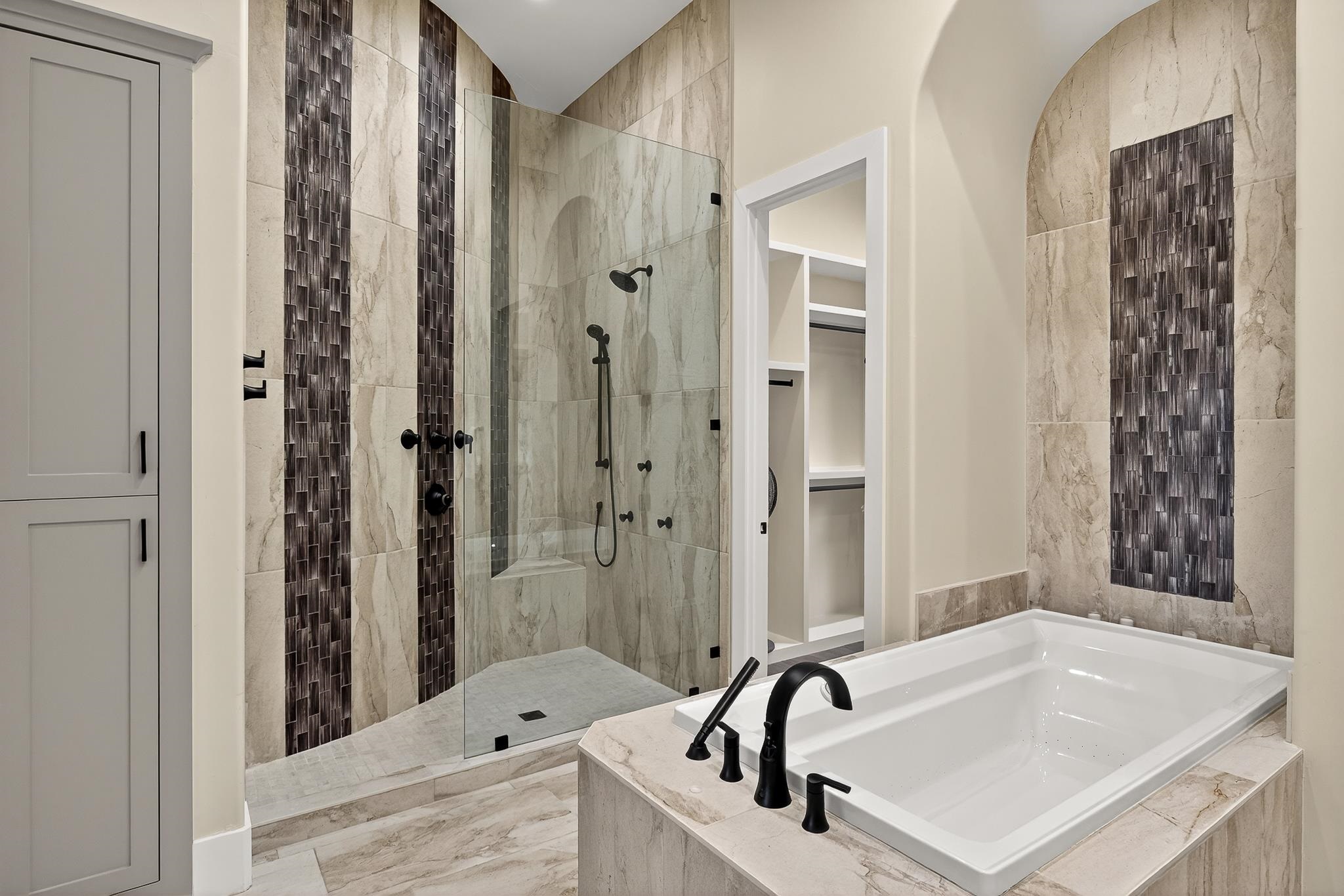 901 Sun Ray Horseshoe Bay TX 78657
