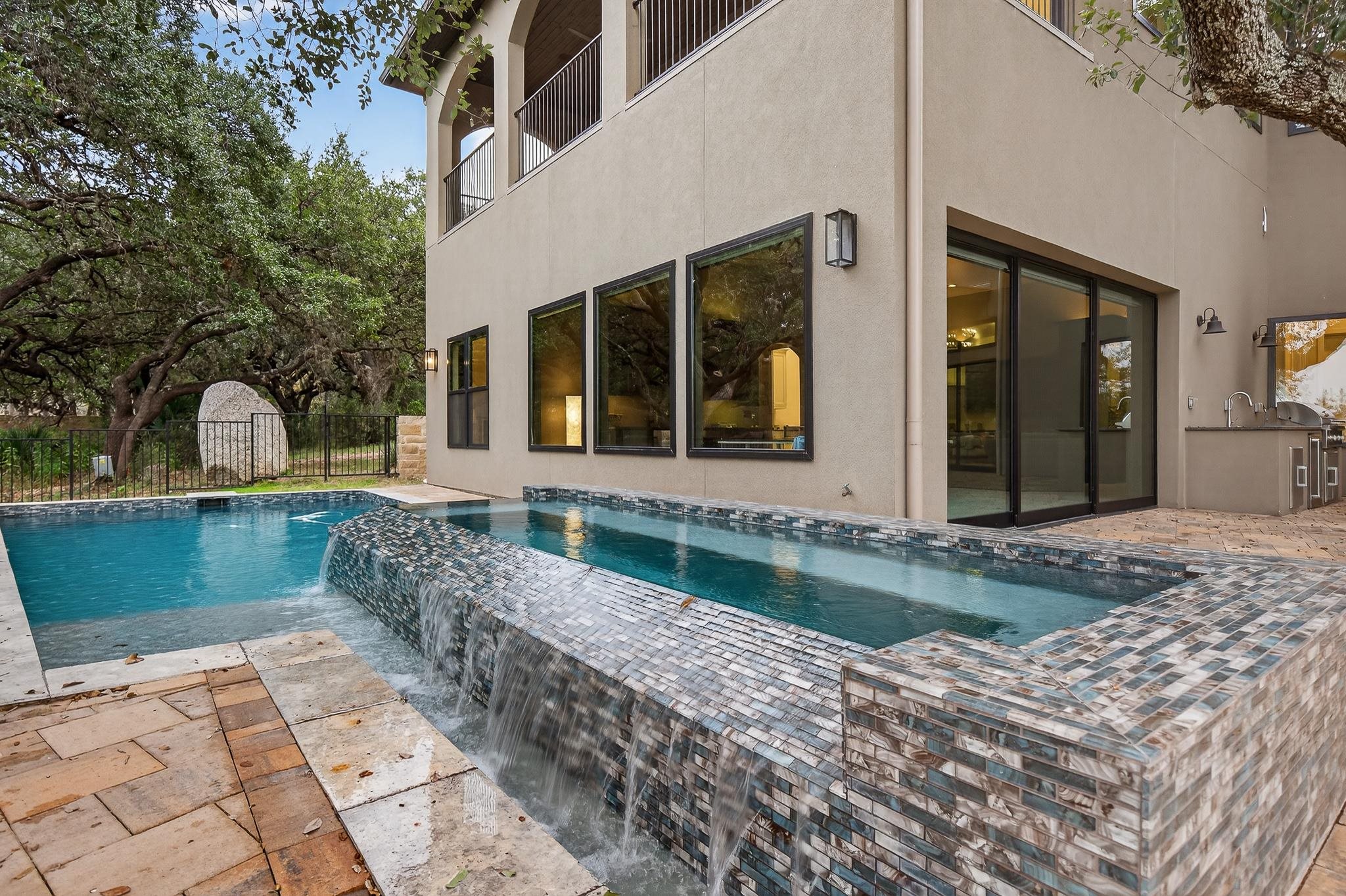 901 Sun Ray Horseshoe Bay TX 78657