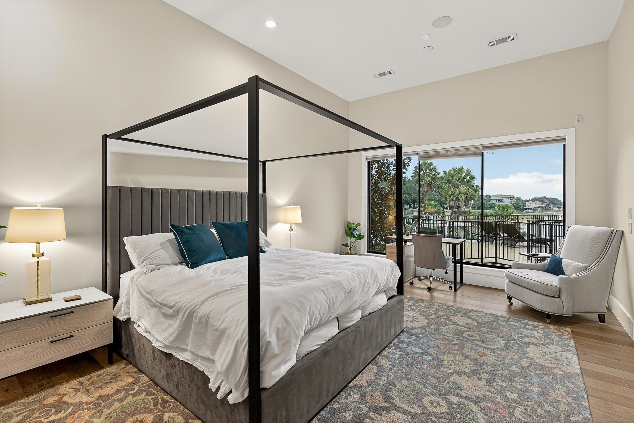 901 Sun Ray Horseshoe Bay TX 78657