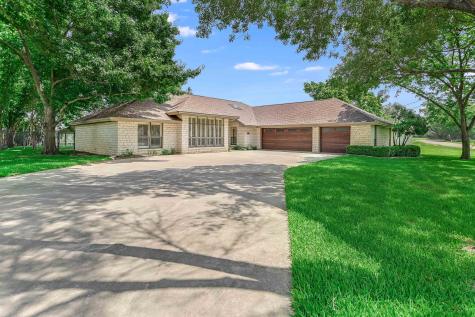 407 Lake Point Drive Horseshoe Bay TX 78657