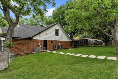 1701 Bluebonnet Lane Kingsland TX 78639