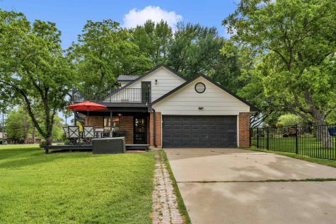 1701 Bluebonnet Lane Kingsland TX 78639