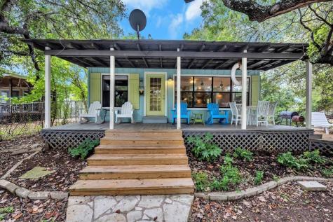 200 Highland Drive Kingsland TX 78639
