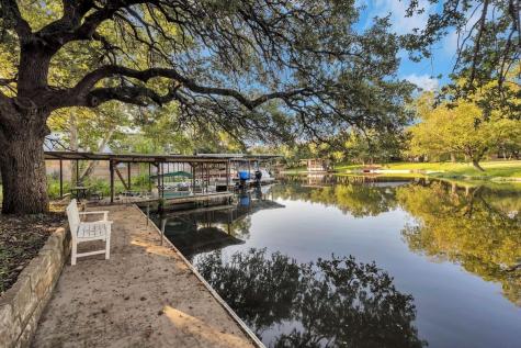 200 Highland Drive Kingsland TX 78639