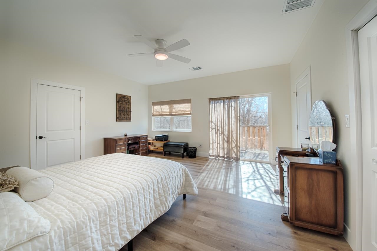 518 E Bluebriar Drive Granite Shoals TX 78654