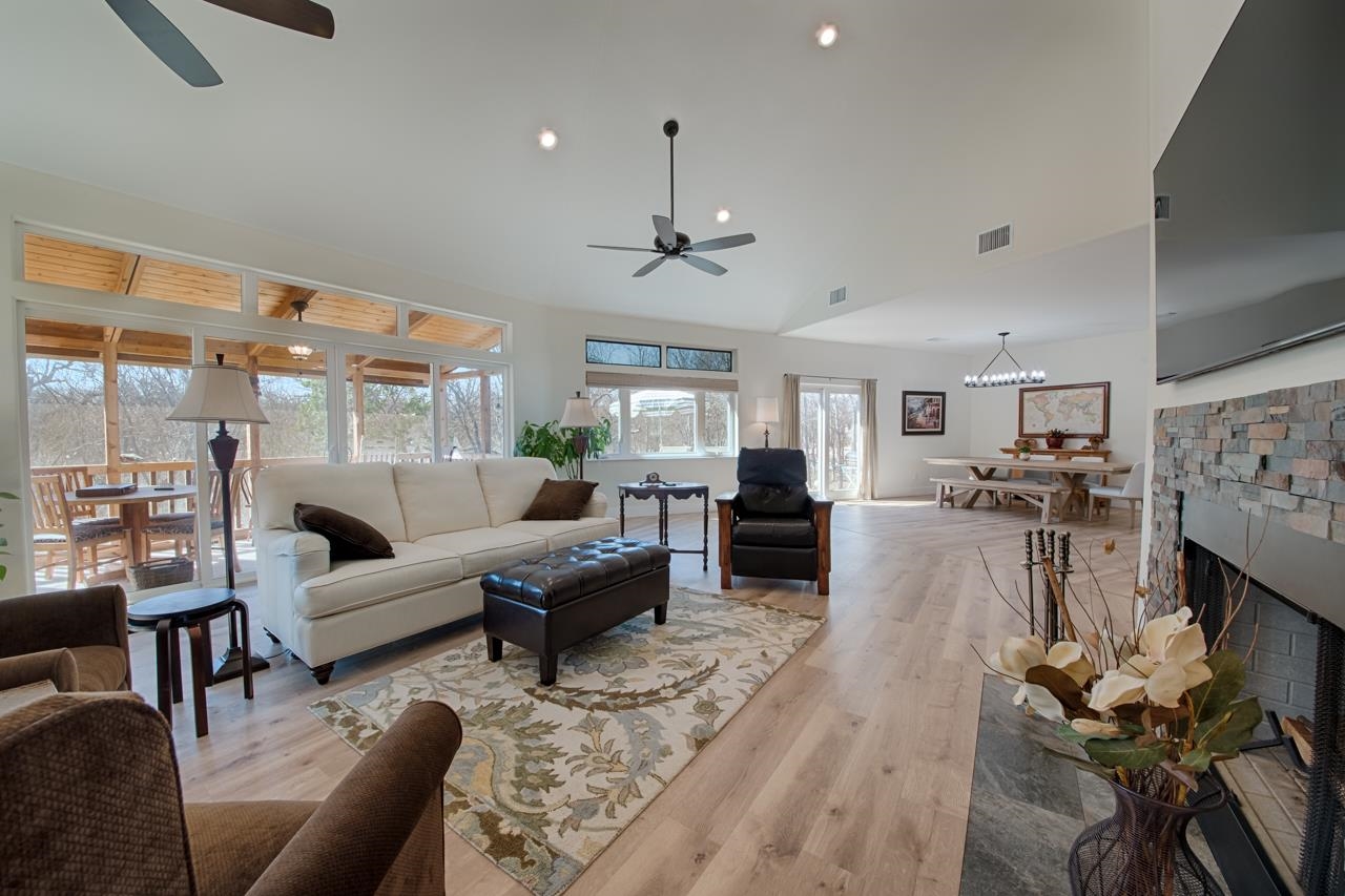 518 E Bluebriar Drive Granite Shoals TX 78654