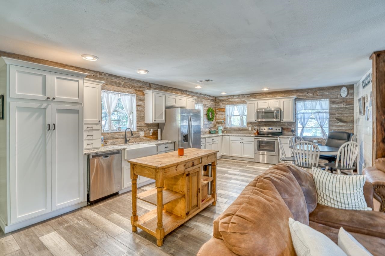 1117 County Road 132b Kingsland TX 78639