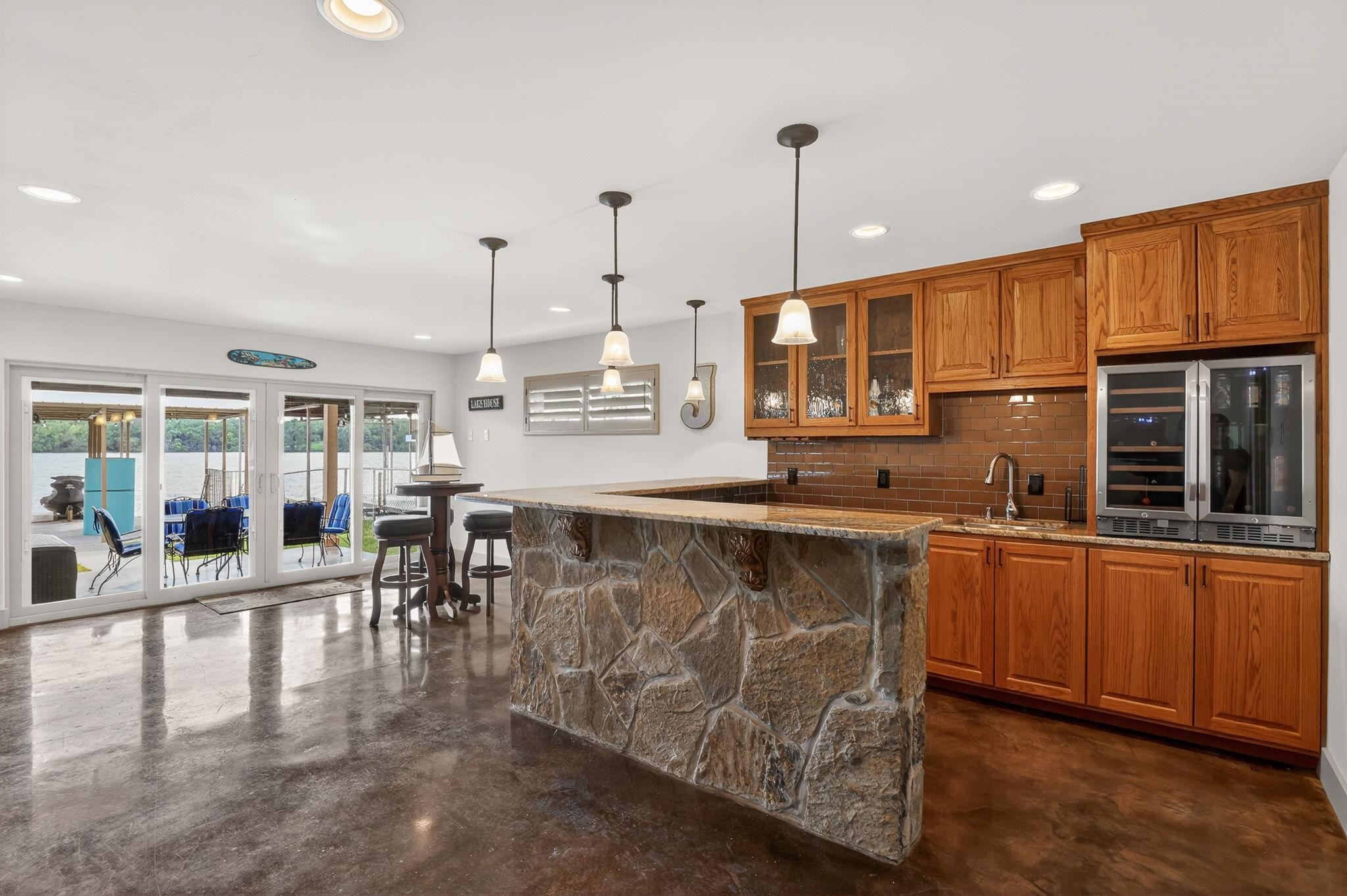 1002 Scenic Loop Kingsland TX 78639