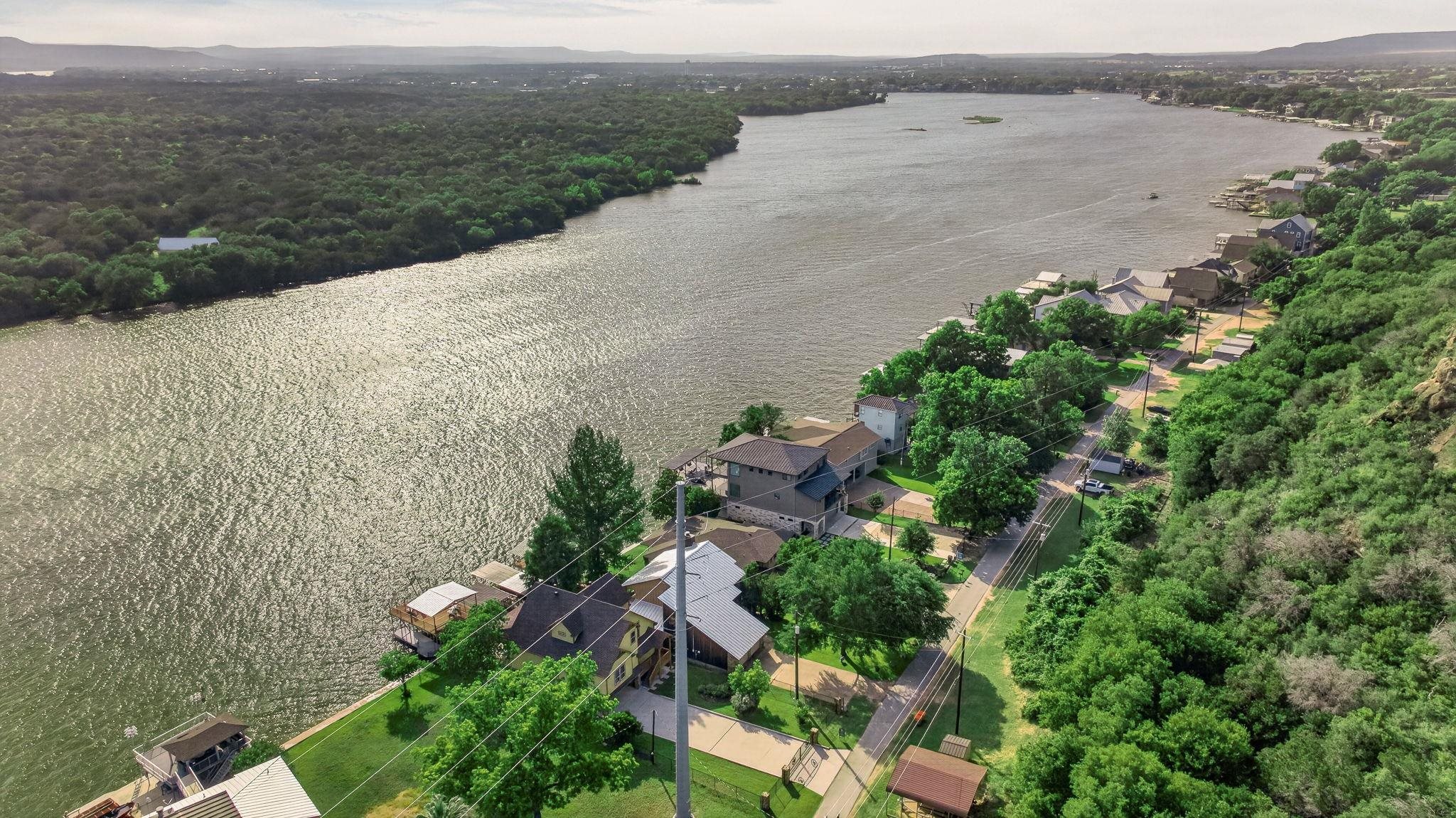 1002 Scenic Loop Kingsland TX 78639