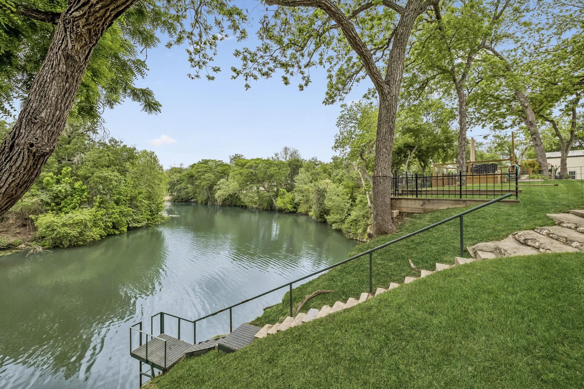 900 Boenig Street Seguin TX 78155