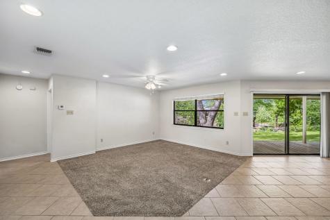 900 Boenig Street Seguin TX 78155