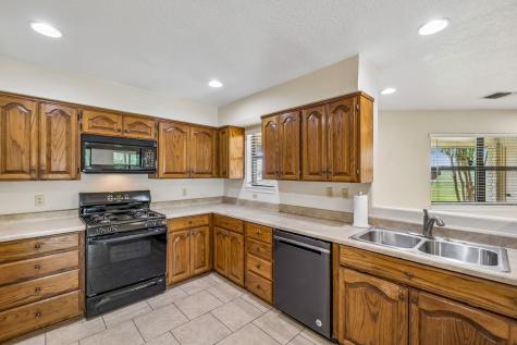 900 Boenig Street Seguin TX 78155