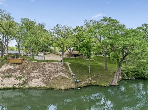 900 Boenig Street Seguin TX 78155