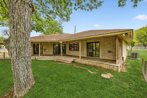 900 Boenig Street Seguin TX 78155
