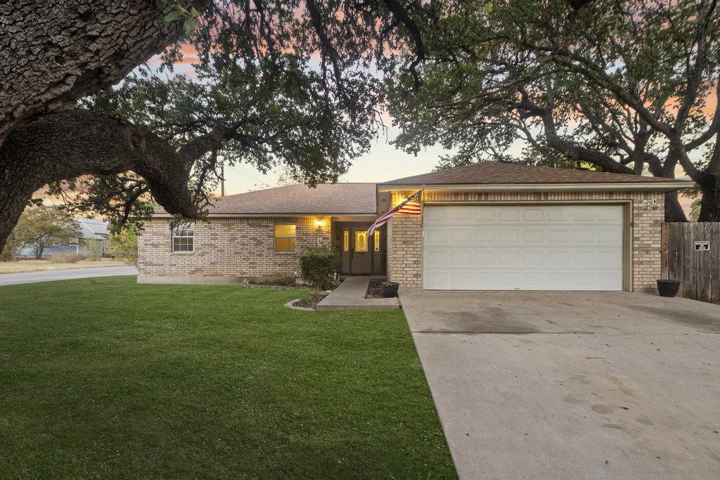 107 N Vandeveer Street Burnet TX 78611