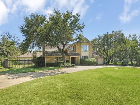 101 Burr Oak Horseshoe Bay TX 78657