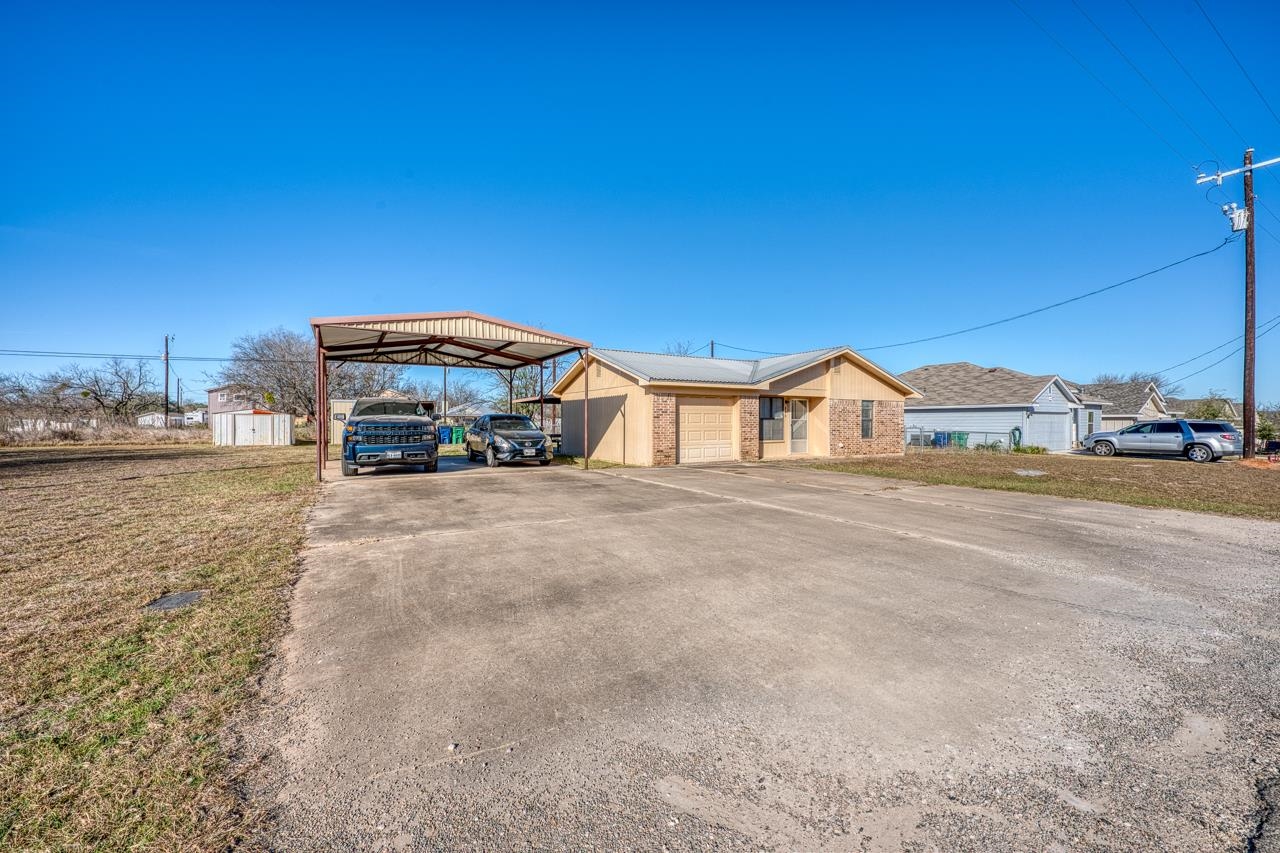 840 Driftwood Lane Cottonwood Shores TX 78657