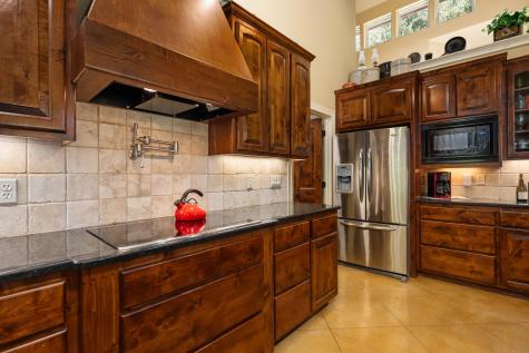 523 Cr 136a Kingsland TX 78639