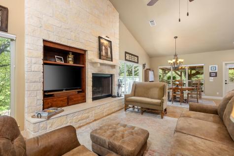 523 Cr 136a Kingsland TX 78639