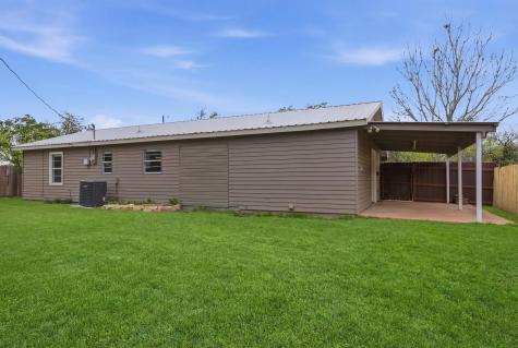 611 Pecan Cottonwood Shores TX 78657