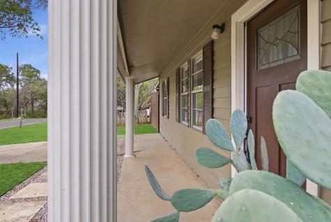 611 Pecan Cottonwood Shores TX 78657