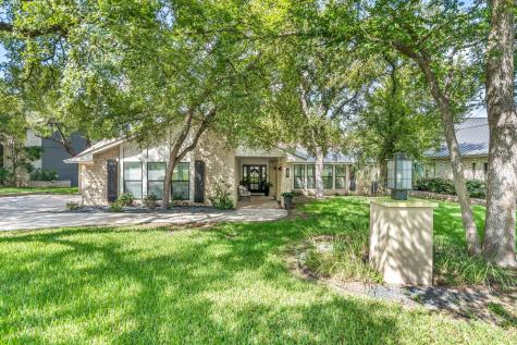 100 Tee Off Horseshoe Bay TX 78657
