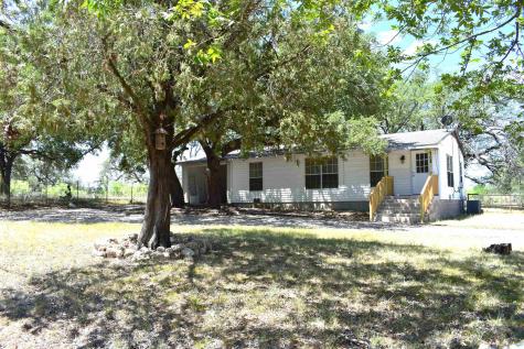 708 N Ridge Street Lampasas TX 76550