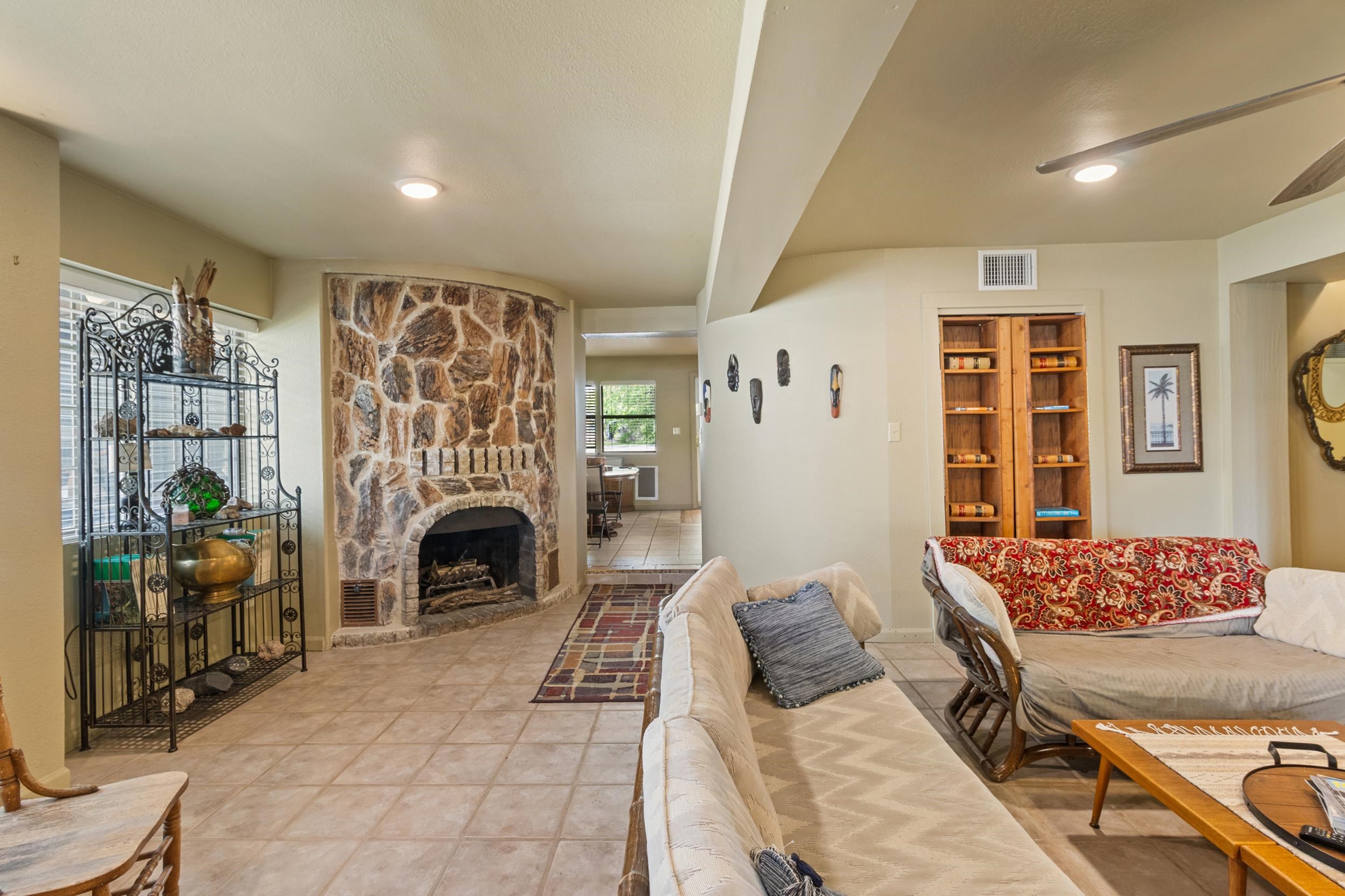 320 Harris Loop Kingsland TX 78639
