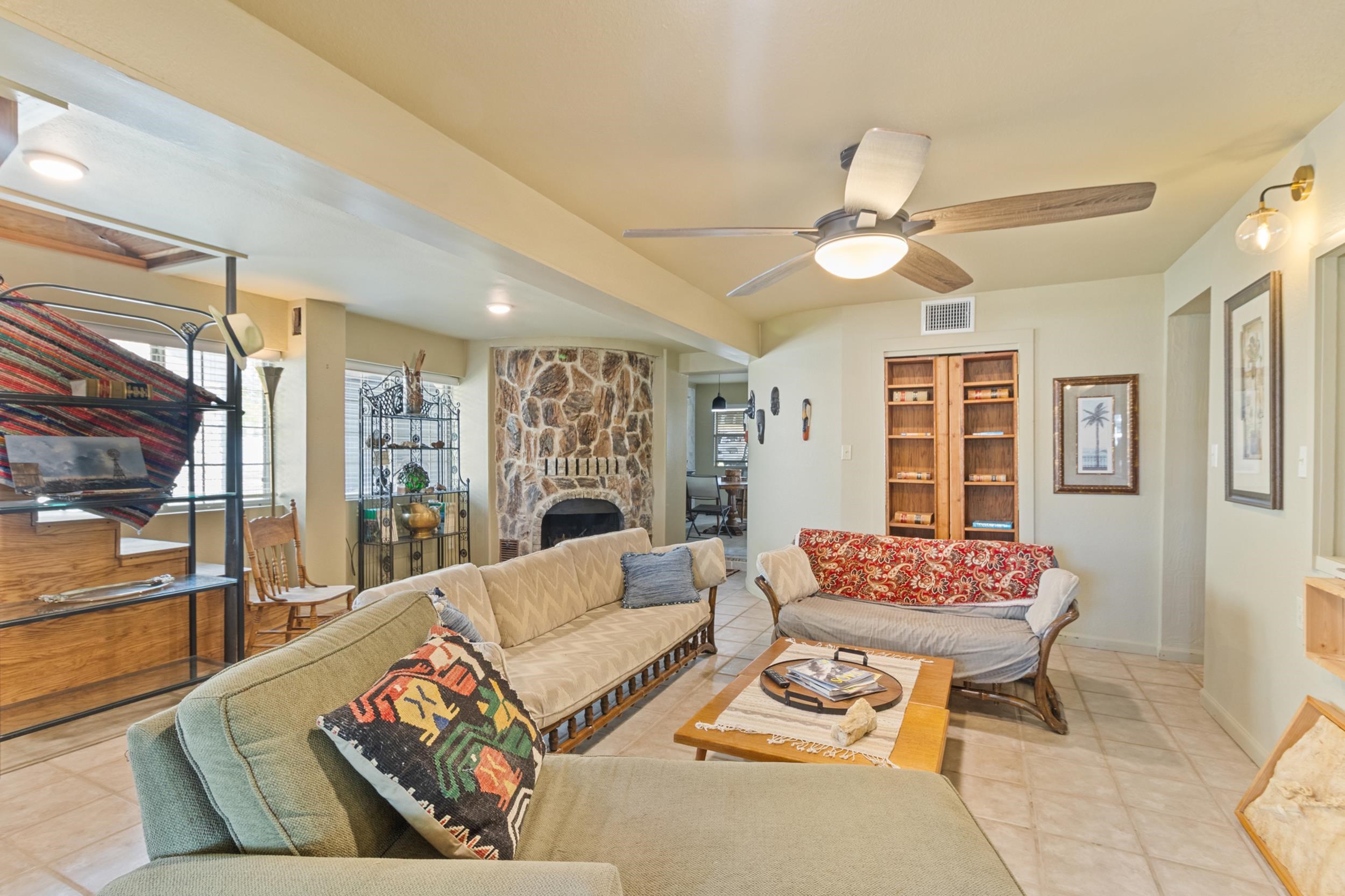 320 Harris Loop Kingsland TX 78639