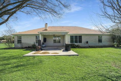 104 Firestone Place Meadowlakes TX 78654