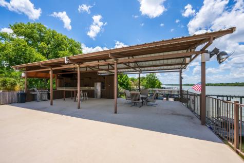 136 Hidden Oaks Drive Kingsland TX 78639