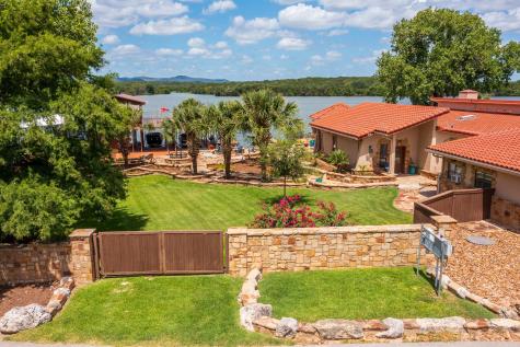 136 Hidden Oaks Drive Kingsland TX 78639