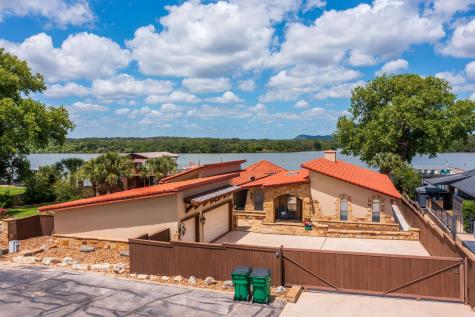 136 Hidden Oaks Drive Kingsland TX 78639