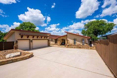 136 Hidden Oaks Drive Kingsland TX 78639
