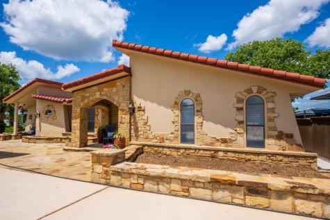 136 Hidden Oaks Drive Kingsland TX 78639