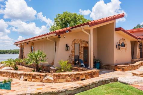 136 Hidden Oaks Drive Kingsland TX 78639