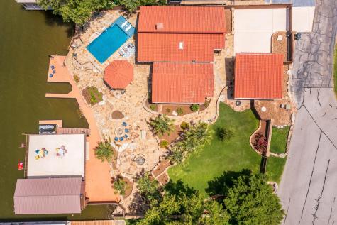136 Hidden Oaks Drive Kingsland TX 78639