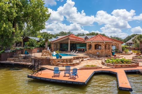 136 Hidden Oaks Drive Kingsland TX 78639