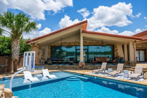 136 Hidden Oaks Drive Kingsland TX 78639