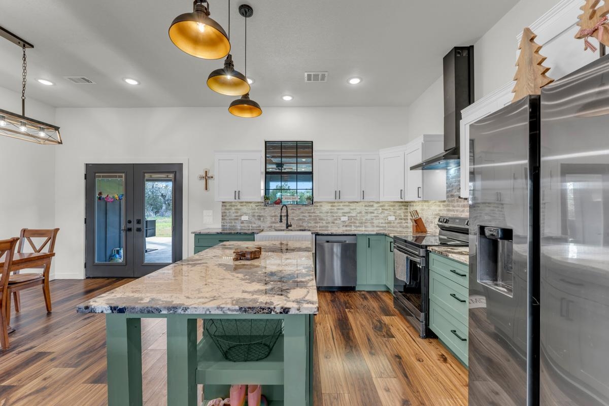 109 La Vonna Fox Drive Burnet TX 78611