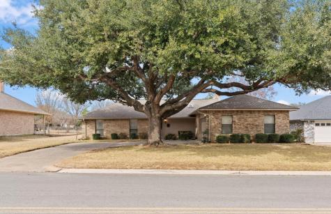 210 Meadowlakes Drive Meadowlakes TX 78654
